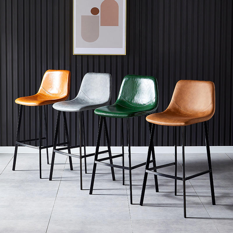 2022 nouvelles chaises de bar hautes de siège en cuir d'unité centrale de luxe moderne marron, chaises de bar grises de hauteur en métal tabouret de bar taburete