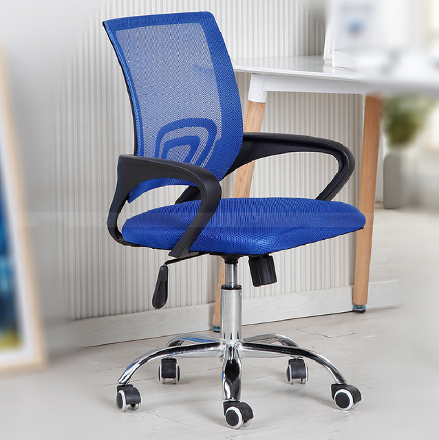 Chaise de bureau pivotante à dossier moyen, avec soutien lombaire, chaise ergonomique en maille pour ordinateur avec accoudoir (bleu)